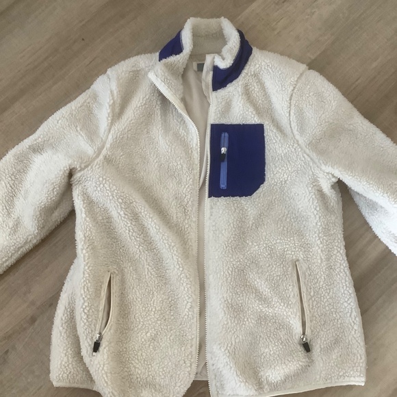 Old navy Sherpa zip jacket - Picture 2 of 4